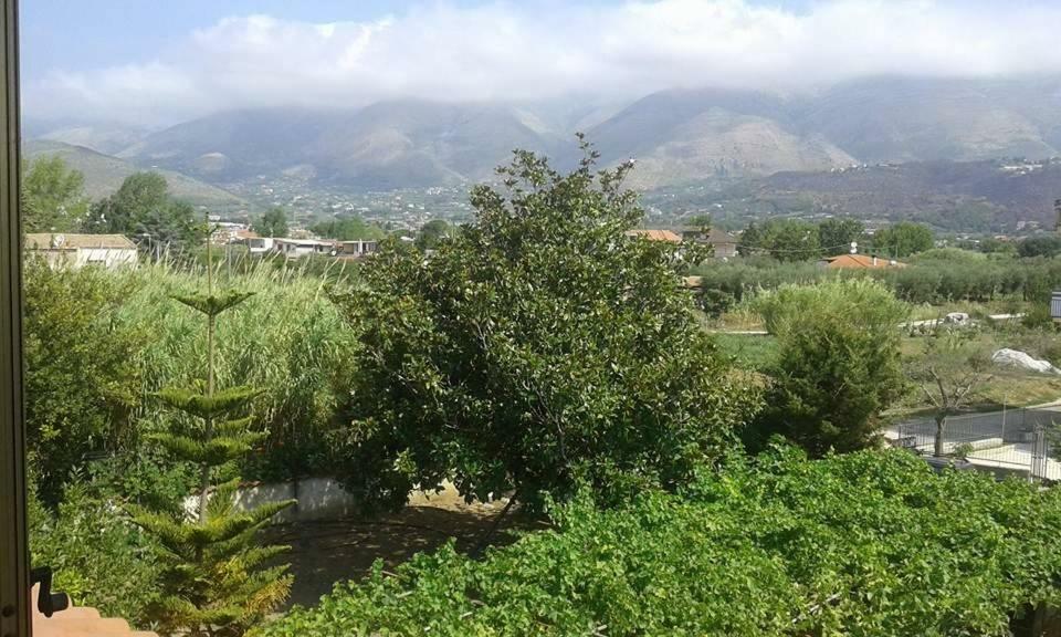 Villa Lucia Affitta Camere Formia Exterior photo